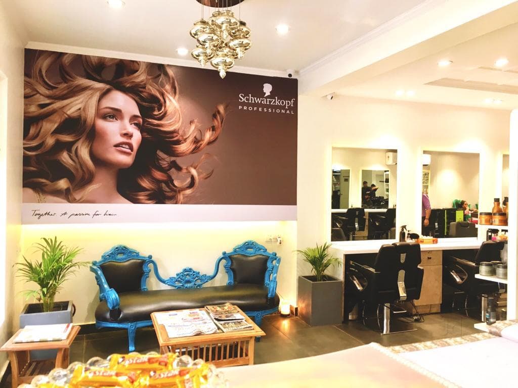 Prive Salon