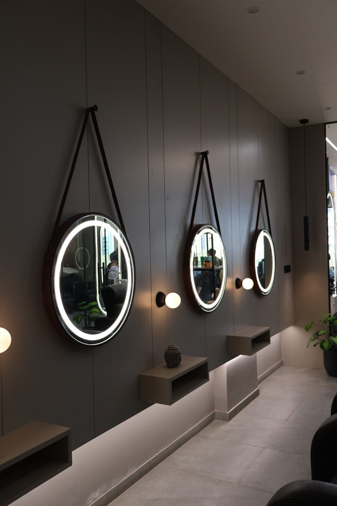 Sandy Men's Salon & Academy LLP