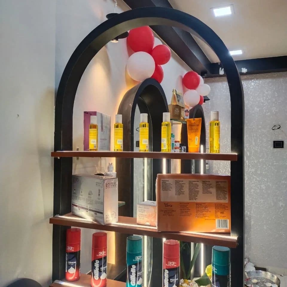 Xpressions Studio The Unisex Salon